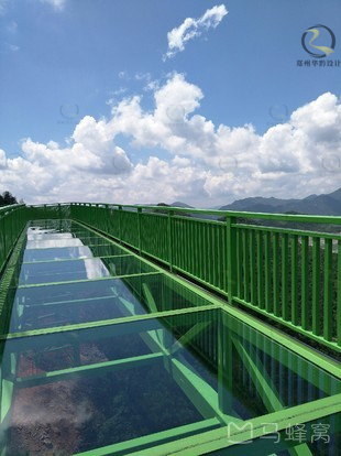 福建苏家山悬挑玻璃观光台